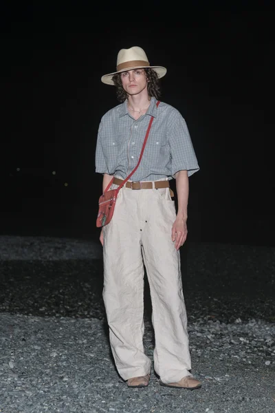 Look 11